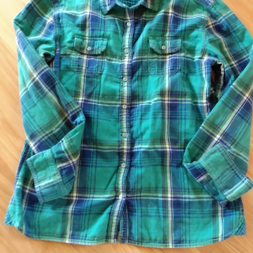 Kuhl brand.....Ladie's green/blue plaid shirt